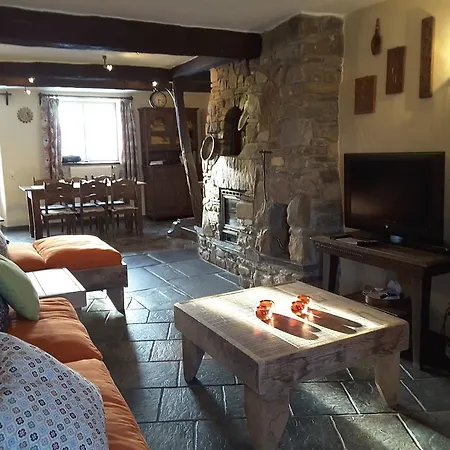 Сasa de vacaciones Quaint In With Private Garden *