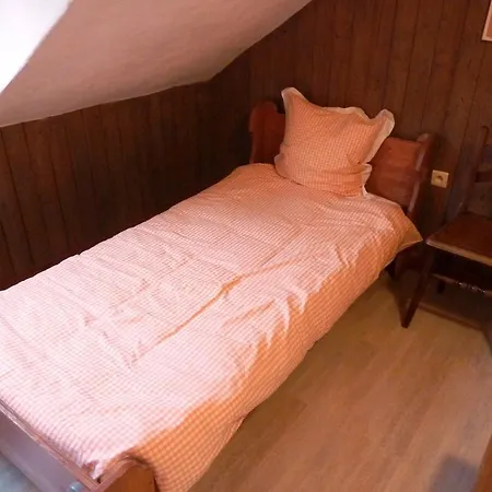 Сasa de vacaciones Quaint In With Private Garden *