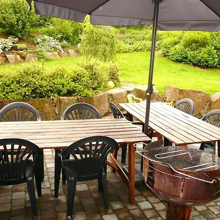 Quaint In With Private Garden *